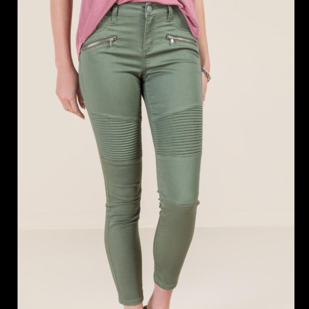 ⚠️SOLD⚠️ Olive Moto Jeans